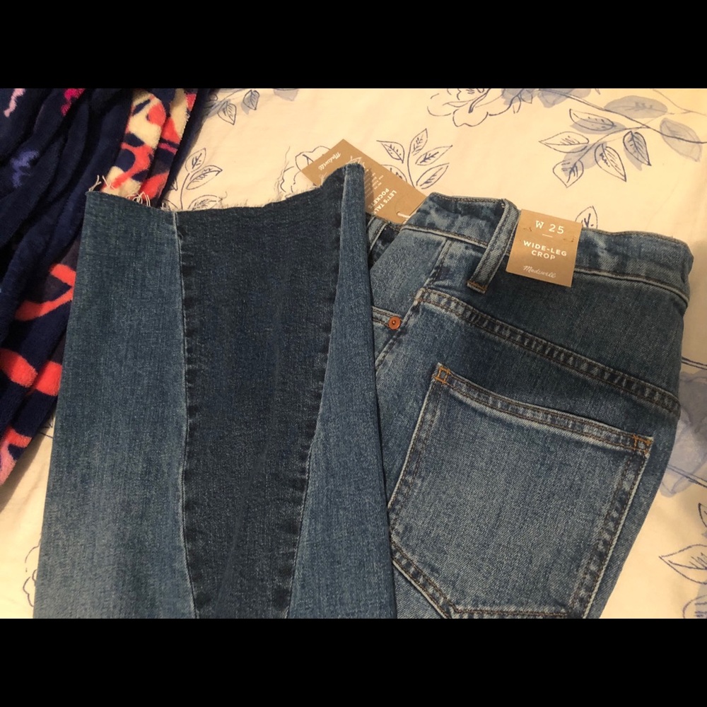 Wide-Leg Crop Jeans: Gusset Edition